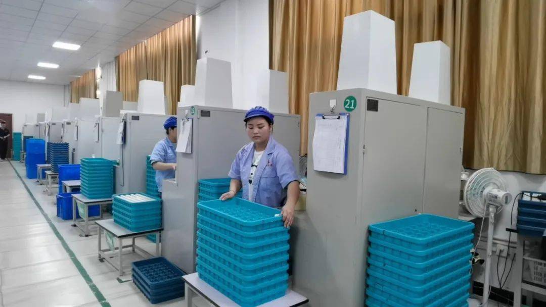 頭條‖比烈日更加火熱的是…